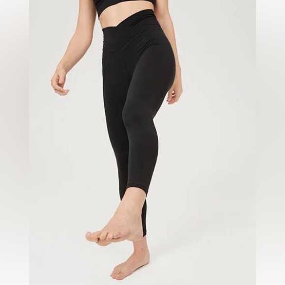 AERIE | Offline By Aerie 7/8 Leggings High Rise Black Real Me Stretch Leggings - Picture 2 of 7